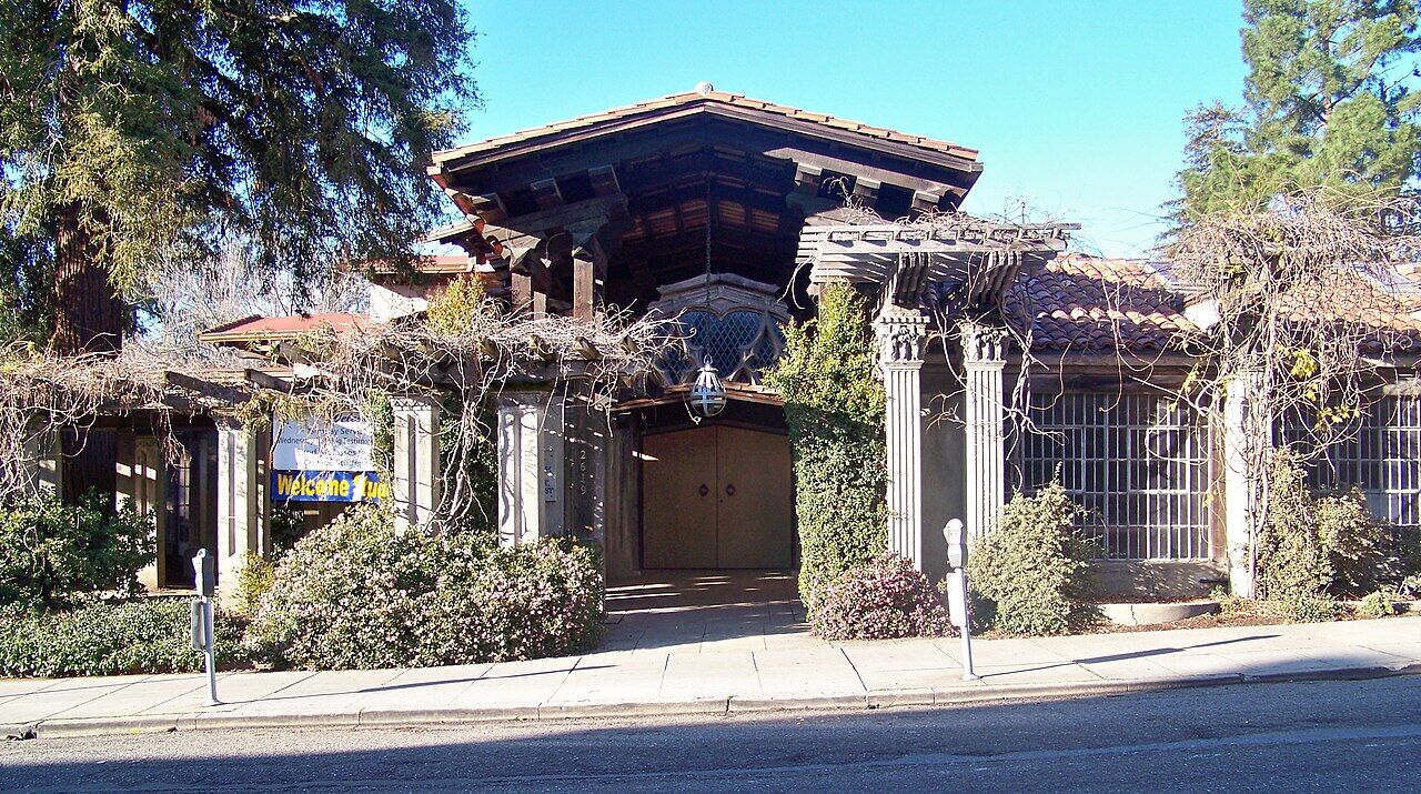 First Church of Christ, Scientist exterior architecture
